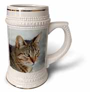 A close up head photograph of a stunning brown tabby cat Stein Mug